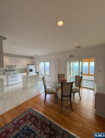 24 Club Way, Montclair, NJ 07009