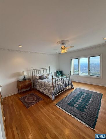 24 Club Way, Montclair, NJ 07009