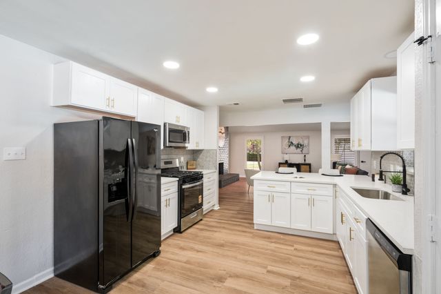 1715 Timberway Drive, Richardson, TX 75082