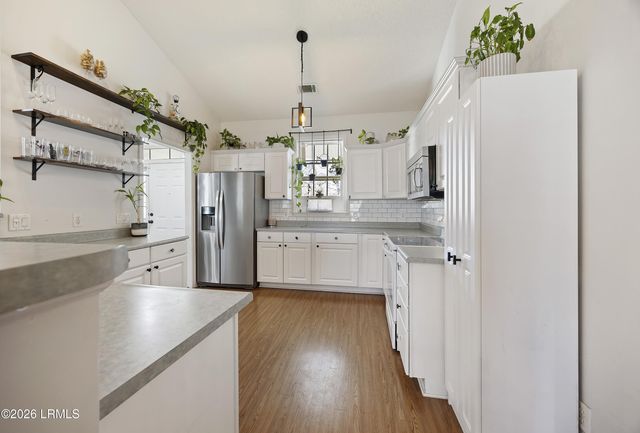 8 Parrot Creek Drive, Okatie, SC 29909