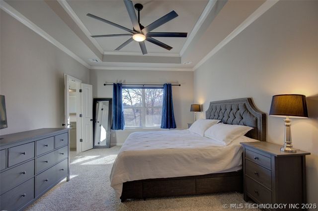 1820 E 45th Place, Sand Springs, OK 74063