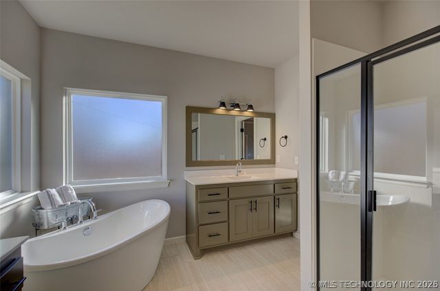 1820 E 45th Place, Sand Springs, OK 74063