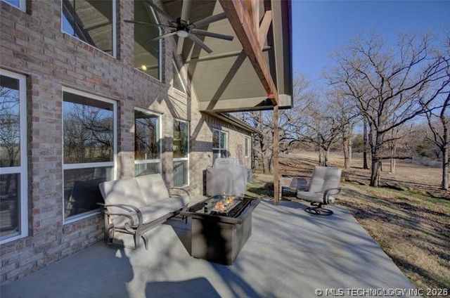 1820 E 45th Place, Sand Springs, OK 74063