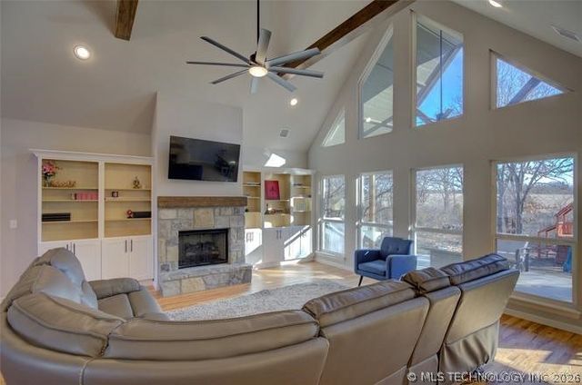 1820 E 45th Place, Sand Springs, OK 74063