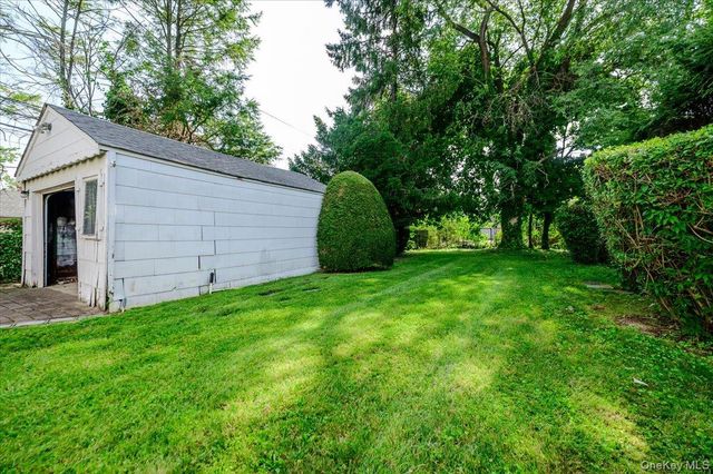 46 Schumacher Drive, New Hyde Park, NY 11040