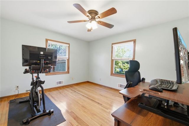 11935 W 70th Street, Shawnee, KS 66216