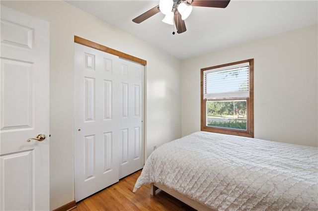 11935 W 70th Street, Shawnee, KS 66216