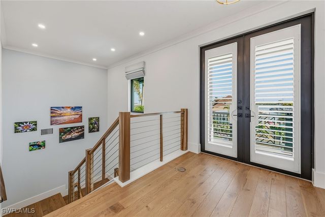 920 Iris CT, Marco Island, FL 34145