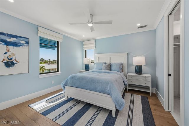 920 Iris CT, Marco Island, FL 34145