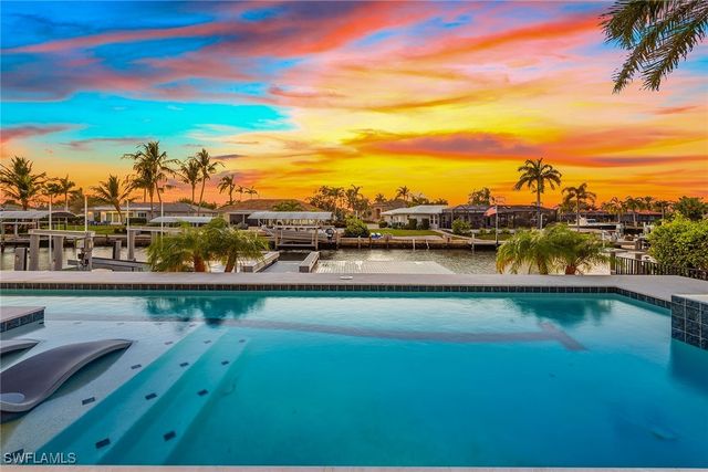 920 Iris CT, Marco Island, FL 34145