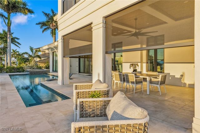 920 Iris CT, Marco Island, FL 34145