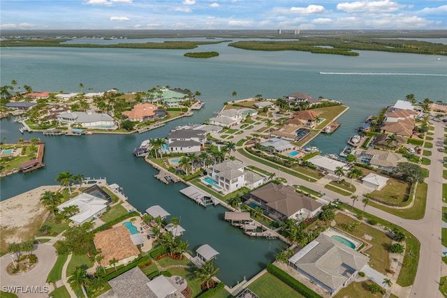 920 Iris CT, Marco Island, FL 34145