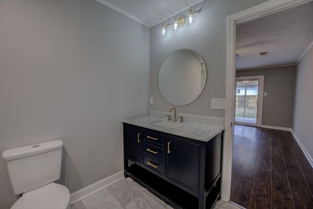 1403 WHITEWATER RD, Memphis, TN 38117