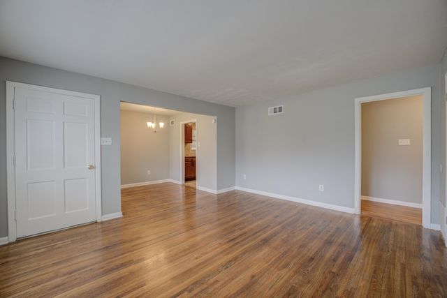 1403 WHITEWATER RD, Memphis, TN 38117