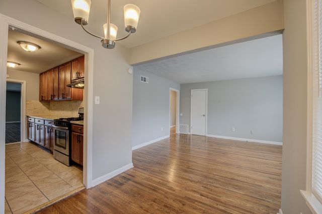 1403 WHITEWATER RD, Memphis, TN 38117