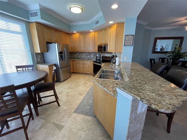 521 MANDALAY AVENUE 309, Clearwater Beach, FL 33767
