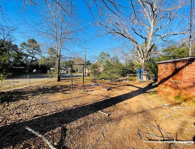 1653 N Yarbrough Court, Montgomery, AL 36110