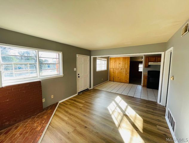 1653 N Yarbrough Court, Montgomery, AL 36110