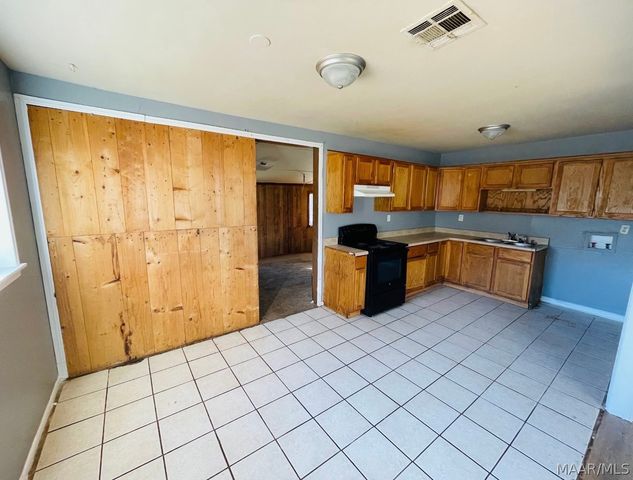 1653 N Yarbrough Court, Montgomery, AL 36110