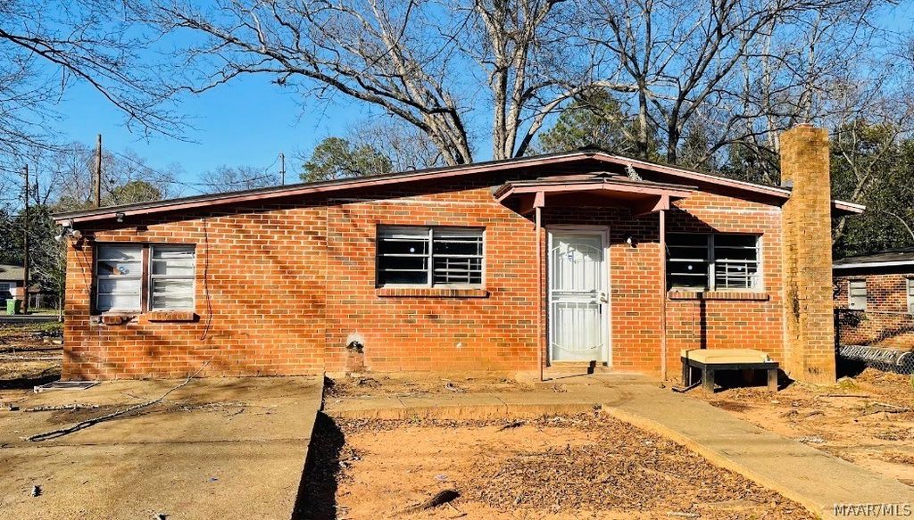 1653 N Yarbrough Court, Montgomery, AL 36110