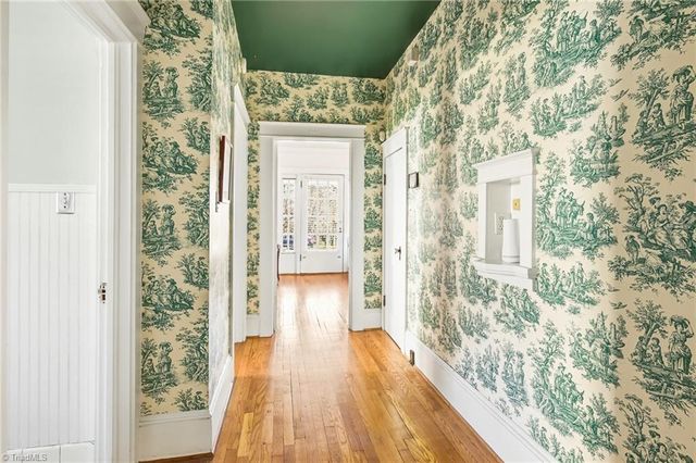 806 Granville Drive, Winston-salem, NC 27101