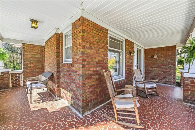 806 Granville Drive, Winston-salem, NC 27101