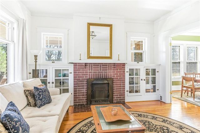 806 Granville Drive, Winston-salem, NC 27101