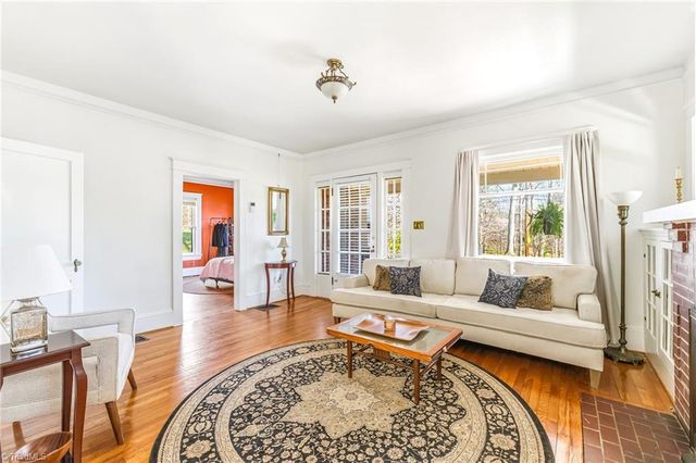 806 Granville Drive, Winston-salem, NC 27101