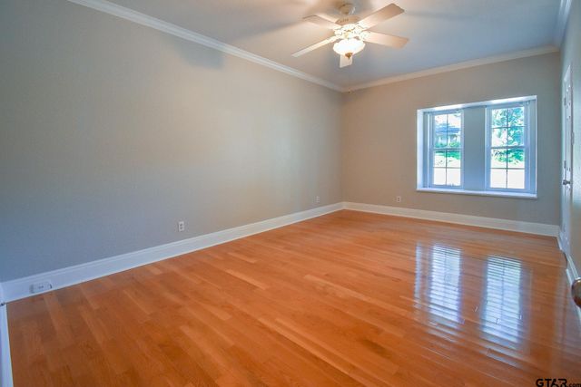104 Williamsburg Ln, Bullard, TX 75757