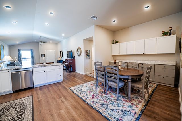 2213 Garland Avenue, Lubbock, TX 79407