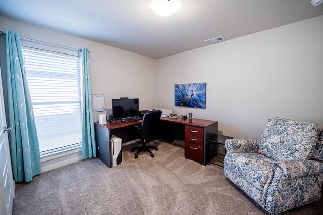 2213 Garland Avenue, Lubbock, TX 79407