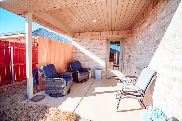 2213 Garland Avenue, Lubbock, TX 79407