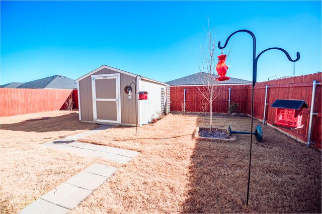 2213 Garland Avenue, Lubbock, TX 79407