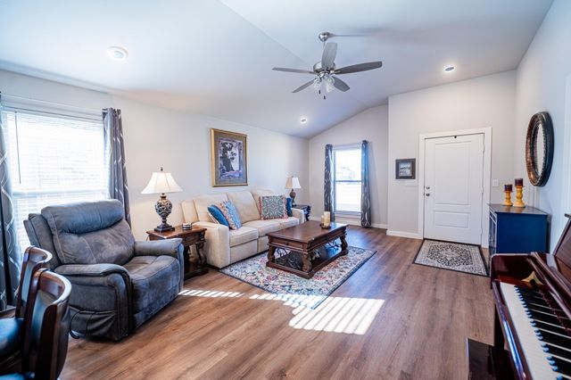 2213 Garland Avenue, Lubbock, TX 79407