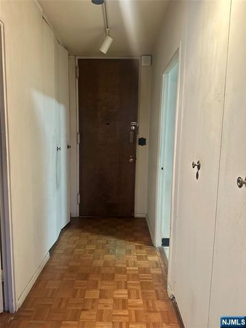 6 Horizon Road 1204, Fort Lee, NJ 07024