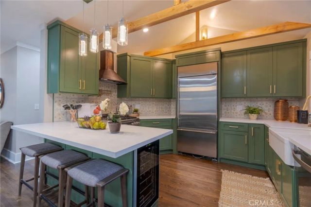 1322 N June Street, Los Angeles, CA 90028