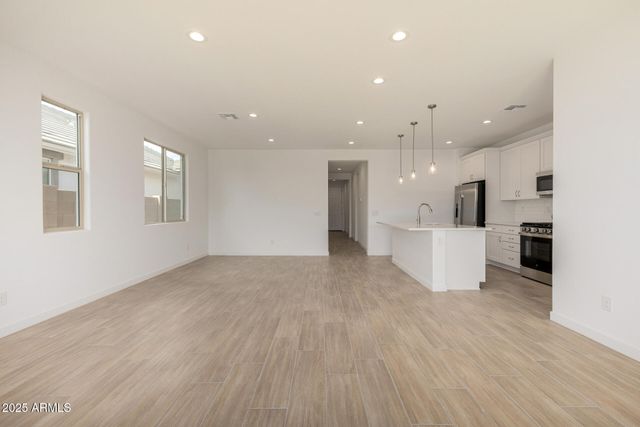 5335 W LAS PALMARITAS Drive, Glendale, AZ 85302