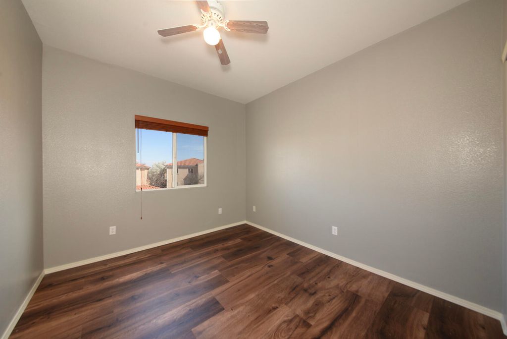 Image 15 of property listing at 6800 Vista Del Norte Road NE # 2027, Albuquerque, NM 87113