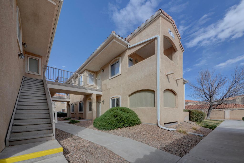 Image 22 of property listing at 6800 Vista Del Norte Road NE # 2027, Albuquerque, NM 87113
