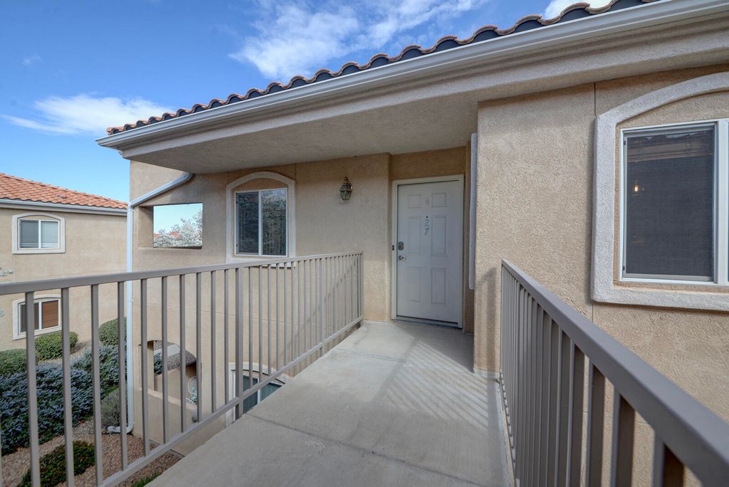 Image 23 of property listing at 6800 Vista Del Norte Road NE # 2027, Albuquerque, NM 87113