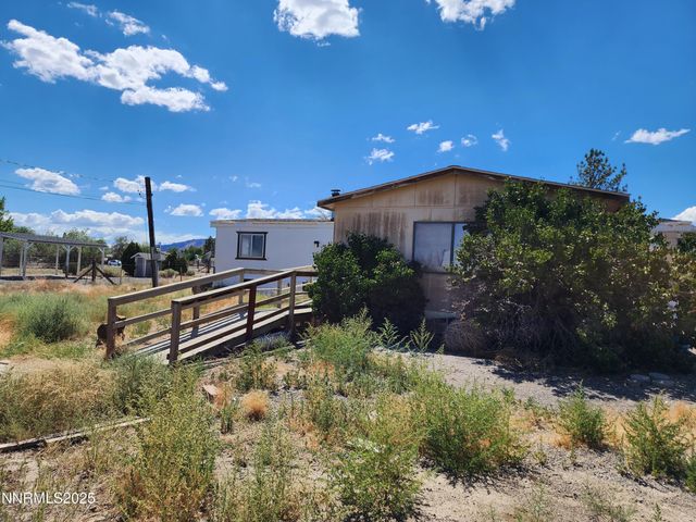 526 Sutro Springs Road, Dayton, NV 89403