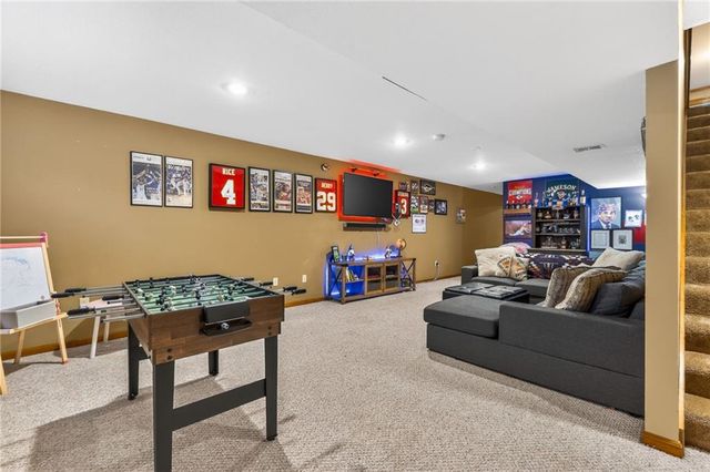 605 W South Street, Spring Hill, KS 66083
