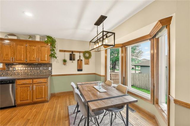 605 W South Street, Spring Hill, KS 66083