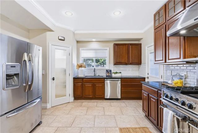3482 Iroquois Avenue, Long Beach, CA 90808