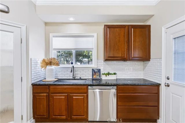3482 Iroquois Avenue, Long Beach, CA 90808