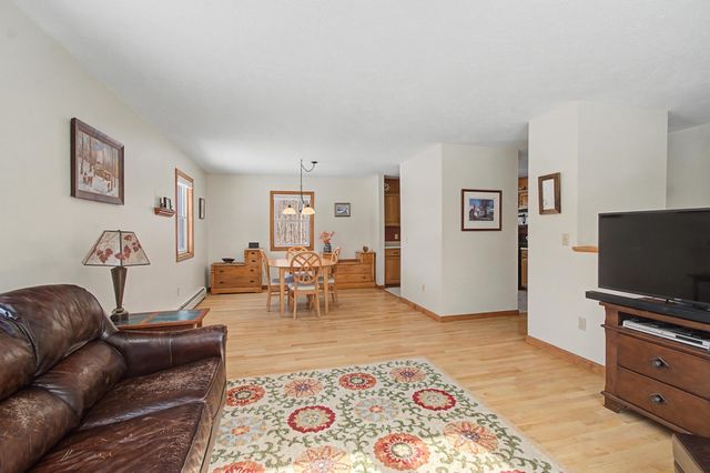 1908 Plains Road, Georgia, VT 05468