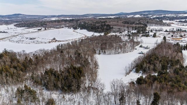 1908 Plains Road, Georgia, VT 05468