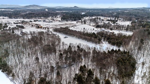 1908 Plains Road, Georgia, VT 05468