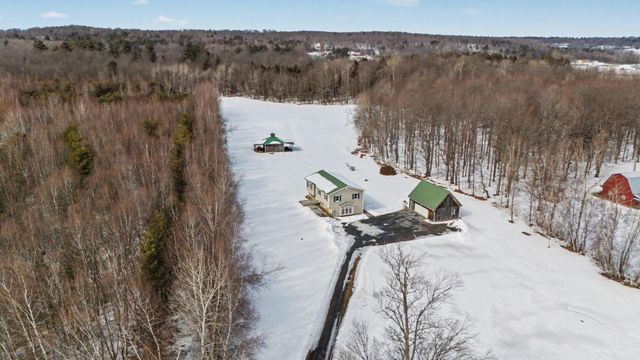 1908 Plains Road, Georgia, VT 05468