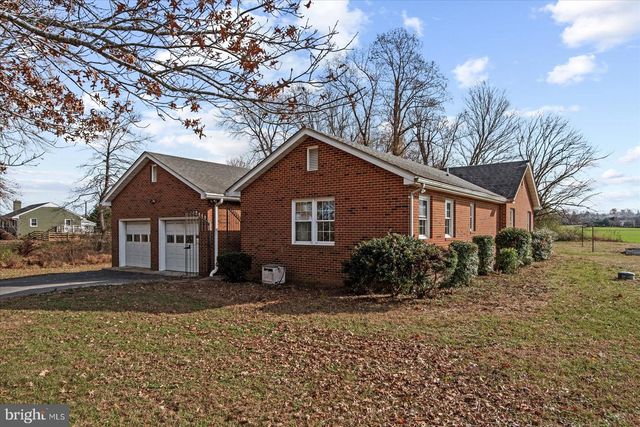 1606 PROSPECT HILL RD, Montross, VA 22520